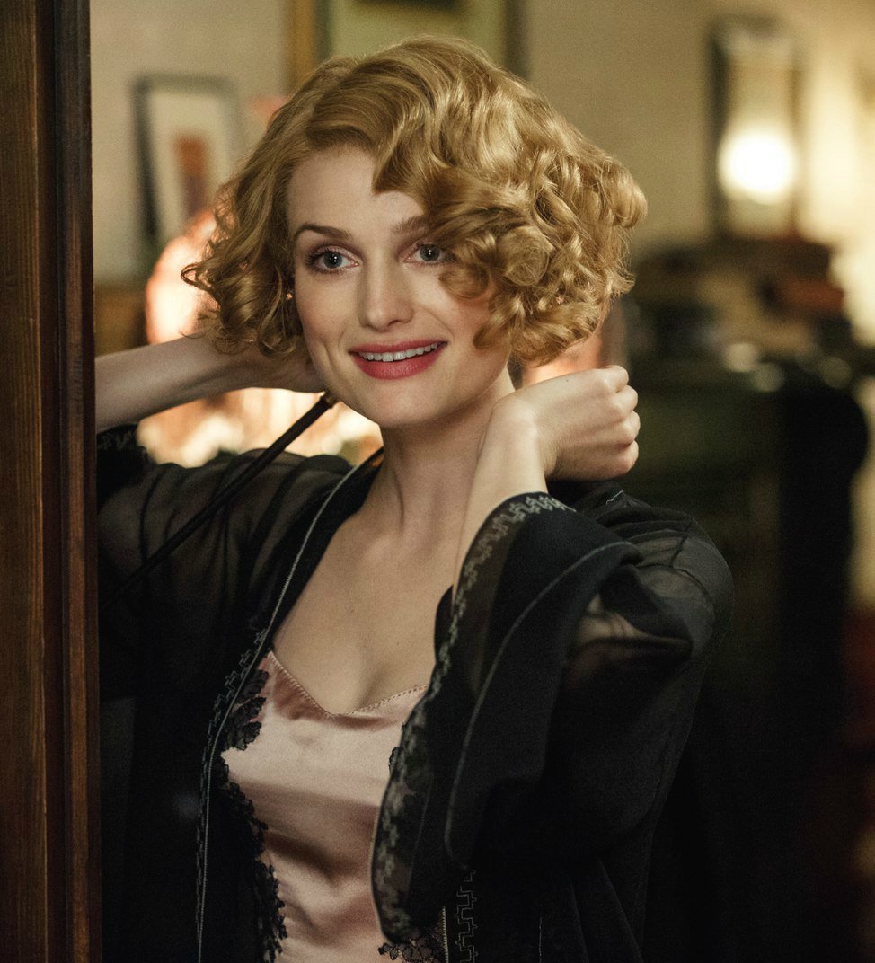 xFav_Characters's tweet photo. Queenie Goldstein // Fantastic Beasts and where to find them https://t.co/O8xY3EZrOa