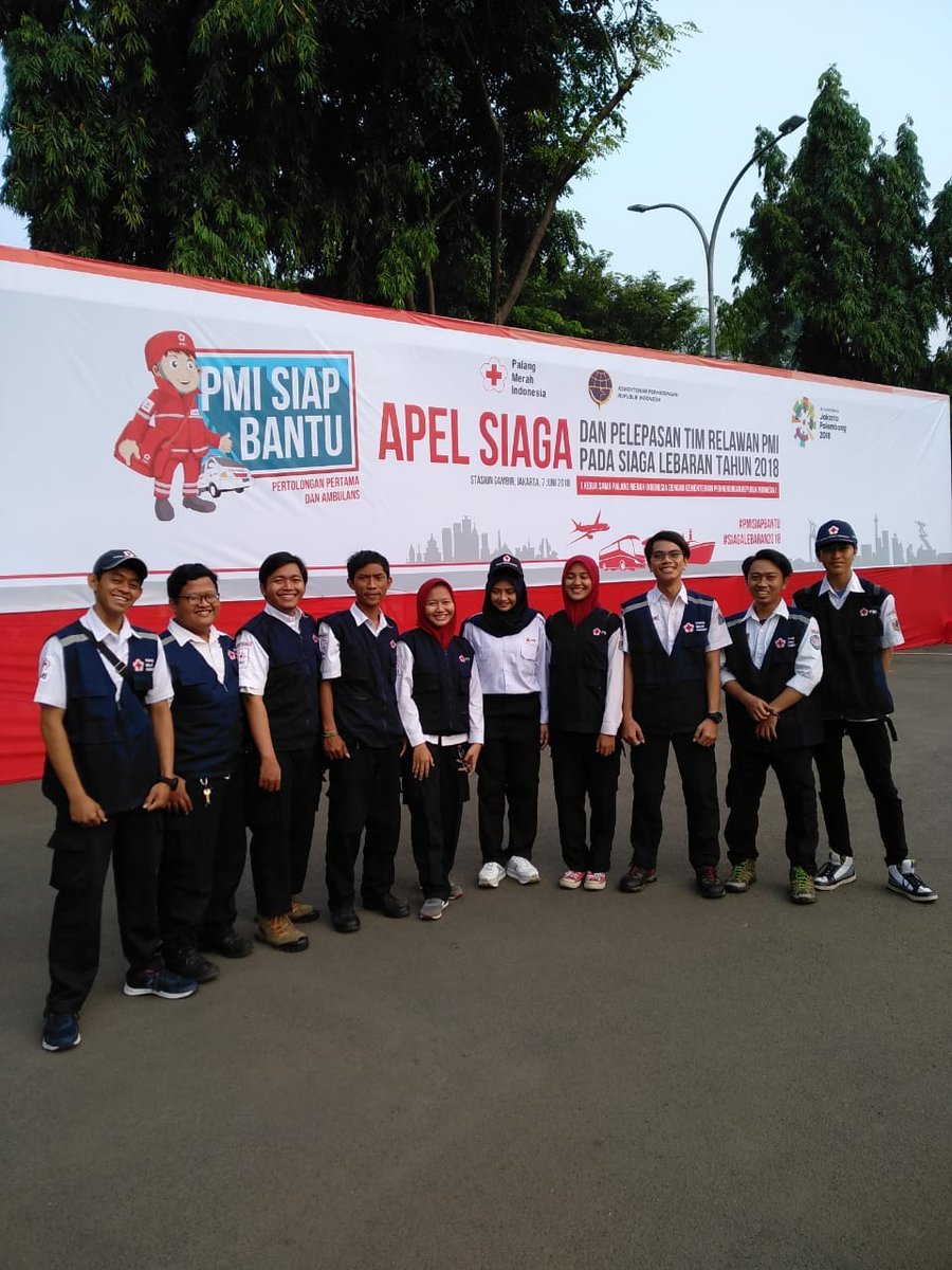 Yuhuuu hari ini pelapasan dan apel siaga Tim Relawan PMI pada siaga lebaran tahun 2018 bersama <a href="/PMI_JakBar/">PMI Kota Jak Bar</a> <a href="/ksr_esaunggul/">KSR PMI Esa Unggul</a>