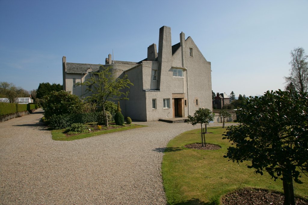 Чарльз макинтош хилл хаус. Hill house ренни макинтош. Хилл хаус ( hill house). Коттедж уиндхилл макинтош. Ренни макинтош уиндхилл.