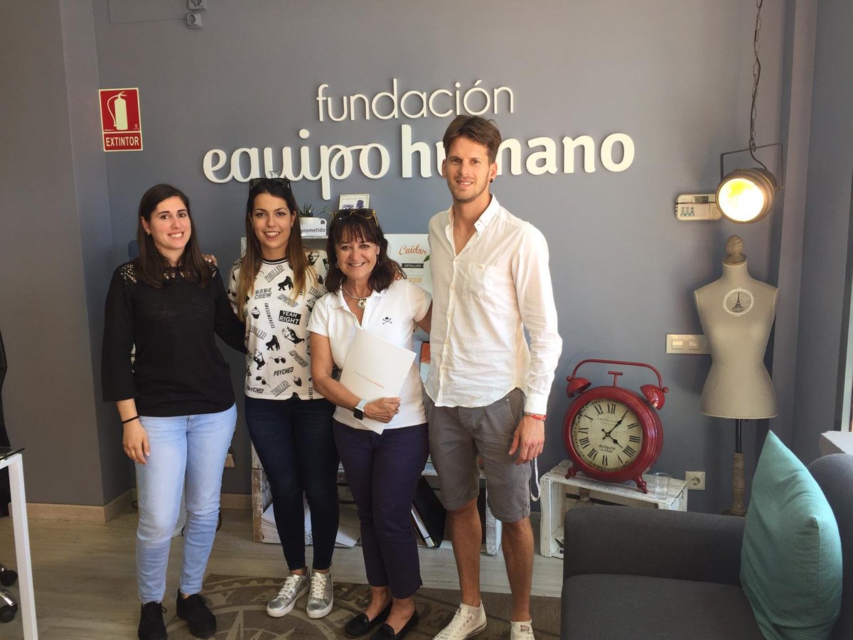 FEquipoHumano's tweet photo. Hace una semana estuvimos con nuestra Host Mari Paz, directora de @Ilewasi y el NE Matteo Braglia y realizamos una sesión informativa de @EYEprogramme con Mirella Aparici, interesada en montar su propio despacho de mediación para la resolución de conflictos @acadenascanamas https://t.co/ajd4X1UNH6