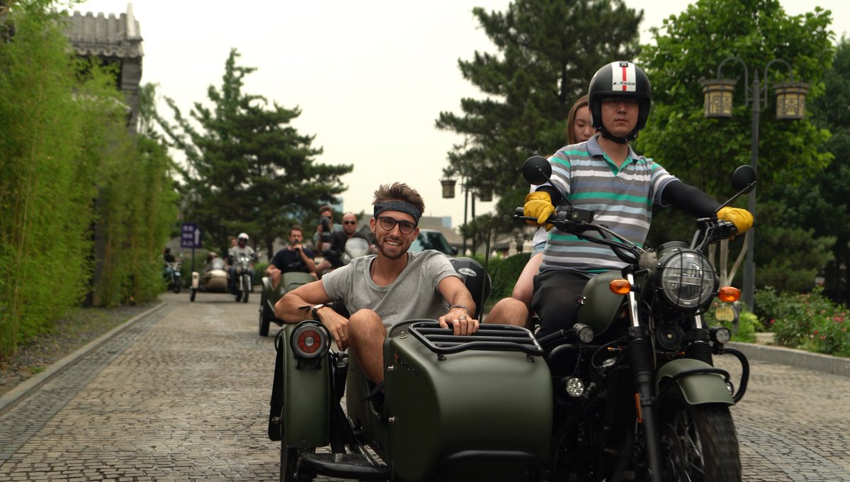 VisitBeijingcn's tweet photo. Riding in a sidecar along the Central Axis of Beijing at full speed - that's the definition of our Great Wall Heroes' adventure! #GWH2
Be the next Great Wall Hero: https://t.co/mMlWzfW7k3
Sponsored by @airchina https://t.co/uJRVqiQfN2