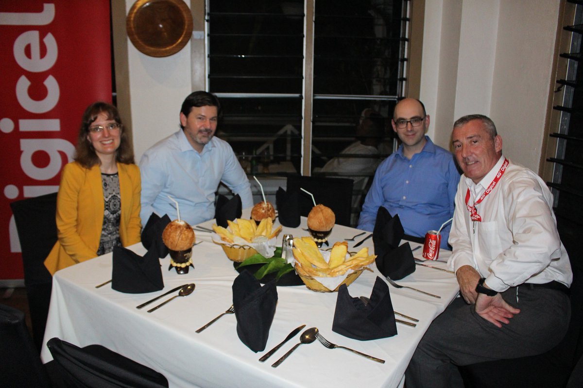 DigicelTO's tweet image. Digicel host the opening reception for delegates from the University of Oxford &amp;amp; the Asia Pacific Network Information who will be in Tonga for meetings &amp;amp; workshop regarding Information Security.
#DigicelTonga #MEIDECC #YourDataNetwork #Cyberbullying