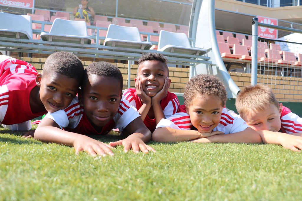 CapeTownSpursFC's tweet photo. 📚⚽️| #UrbanWarriors June School Holiday Clinics, register now!
👉🏾 https://t.co/uefAjCY6Hp
#OurYouthOurFuture 🔴⚪️ https://t.co/EuuIL7XKlv