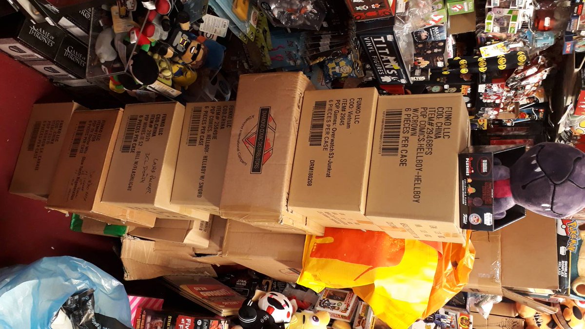 More POP for the POP mountain! See anything you want? #delivery #popmountain #funkofreaks #funkopop