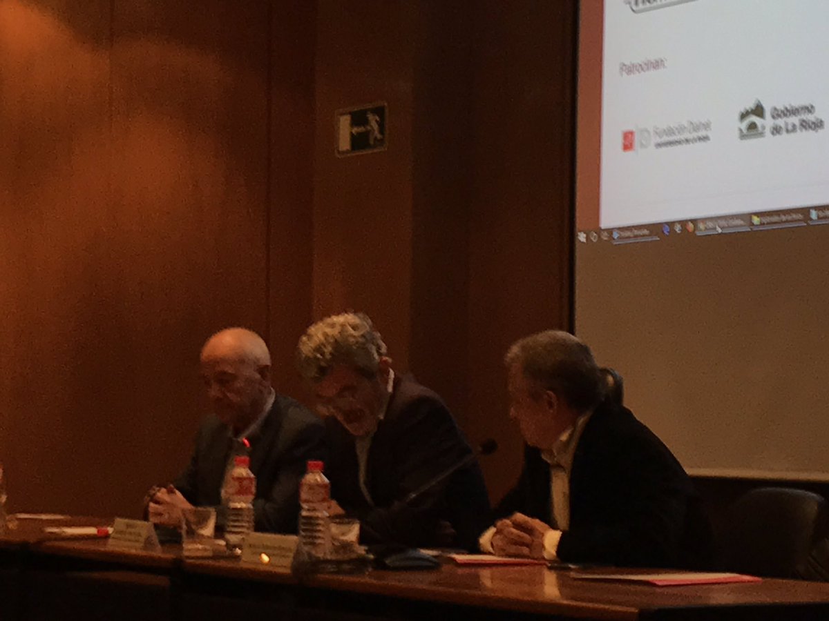 dialnet's tweet photo. Hoy presentamos en #CRECS18 Entreconferencias https://t.co/Vtu4dOGJGH https://t.co/18bg09xekV