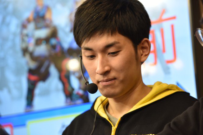 ポチンキ速報 スタヌーロス 大物配信者のstylishnoobさん 結婚報告でガチ恋勢の女さん死亡 Pubg T Co I8em7gnkdz