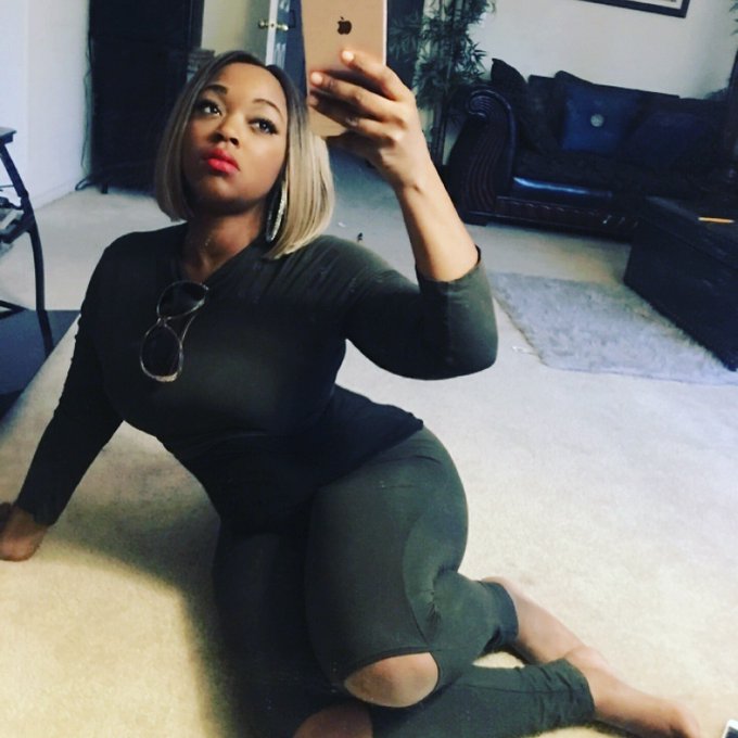 Oh my it&rsquo;s been a while  🤦🏾&zwj;♀️shout out to all my new #followers instagram me @roxieray_x_x_x https://t<a href="/tag/followers"class="tags"><span>#followers</span></a>