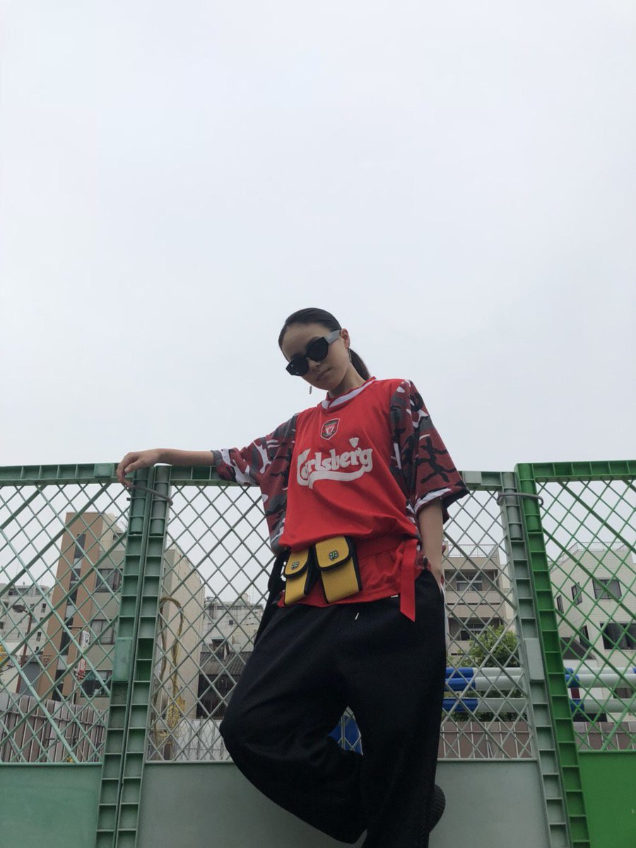 UNCHAIN_SHOP's tweet photo. 【UNCHAIN STYLE SAMPLE】
✔️INARI EYEDENTITY
TYPE 15
🔗https://t.co/Dg1Kit1UHc
✔️AWESOMEBOY VINTAGE
CAMO SOCCER SHIRT
🔗https://t.co/gceeScOpM1
✔️FULL-BK
MESH LINE SETUP PANTS
🔗https://t.co/hs5xi2e89k
#unchain #unchain_shop #inarieyedentity #awesomeboy_vintage #full_bk https://t.co/8BmHoLyKrh