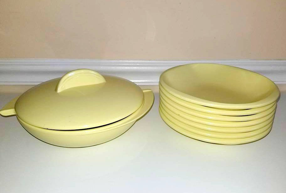 JunkYardBlonde's tweet photo. Boonton Melamine Bowls,Set of 8, Boontonware, Yellow Bowls ,Boontonware Bella, Mallo-Ware, Yellow Melmac, Retro Kitchen, Serving Bowl, 1950s https://t.co/7SvFAiJOIl #Etsysellsvintage #JunkYardBlonde #Gotvintage #Boontonware https://t.co/xRaWANYTui