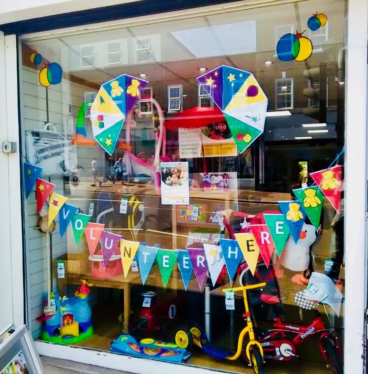 Good Morning Everyone 😀 so this made me 😀😀😀😀 our happy smiley face #windowdisplay from <a href="/Childrens_Trust/">The Children's Trust</a> shop in #HaywardsHeath 😁#VolunteersWeek 😁 I challenge you all to #smile 😀at a stranger &amp; make their day 😀 our #volunteers r always smiling 😀🤣😀
