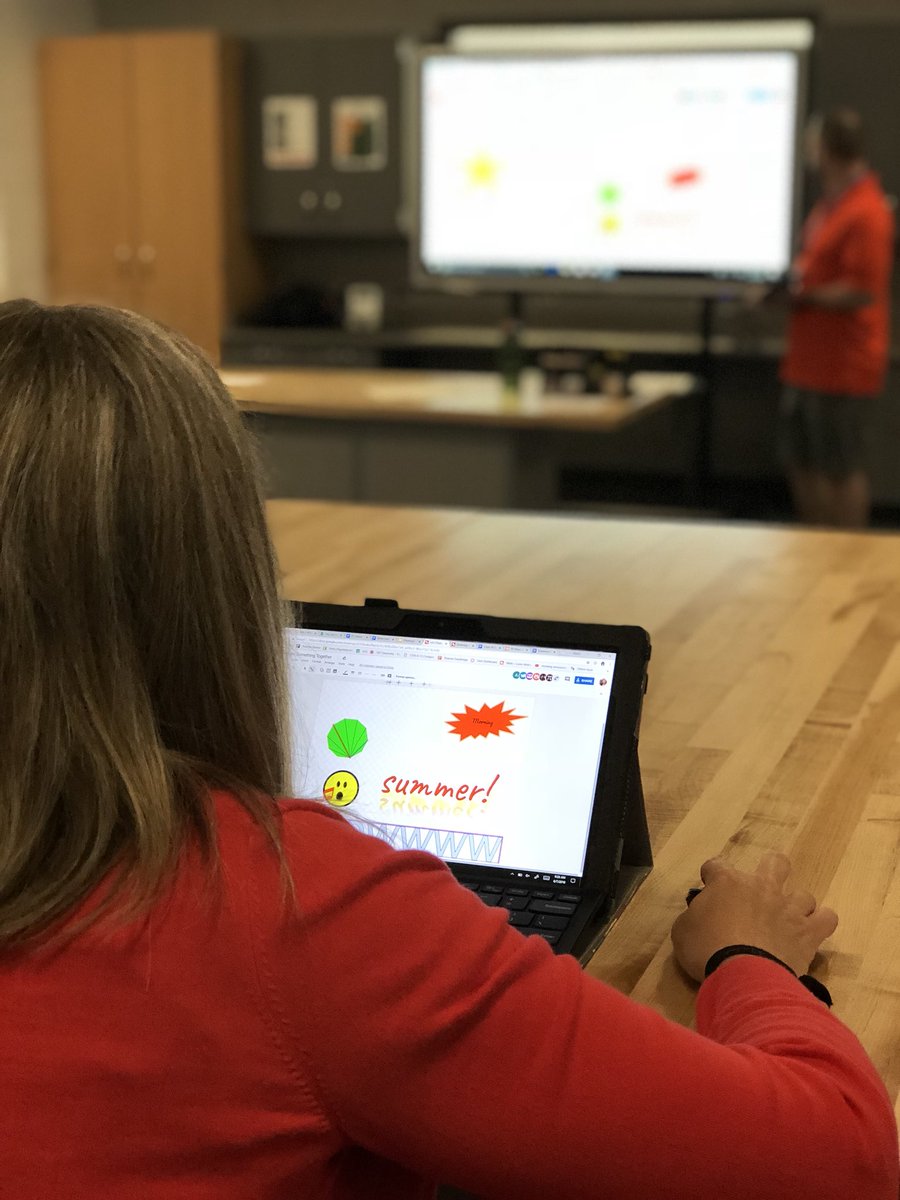 ArtsIntegratEDU's tweet photo. A little hands on learning with @Mr_Greene_Math using Google Drawings! #IFFLEX #ArtsandTechnology #WOW #WalkOutWorking https://t.co/TTJhGgxuzw