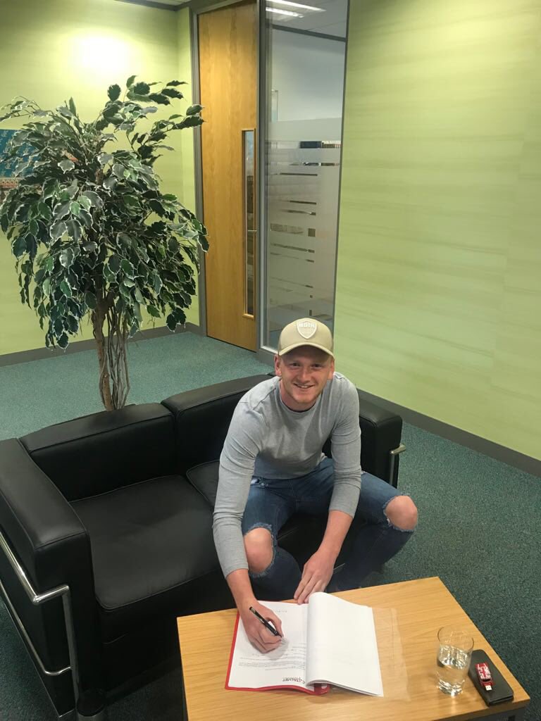 <a href="/cat4psm/">Cat4psm</a> are delighted to announce we have signed upcoming left sided central defender and <a href="/V9Academy/">V9 Academy</a> trialist <a href="/aidhutchy/">Aidan Hutchinson</a> as a client. We look forward to working with him.