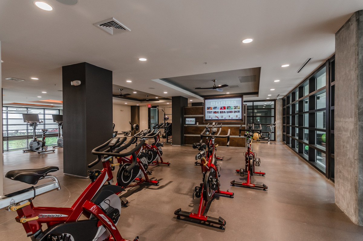 oneC1TY's tweet photo. At #oneC1TY we encourage all to move! Whether it’s in the gym or on the volleyball court, human powered locomotion creates bursts of energy that promote longer life, healthier aging and a happier existence. Join us! https://t.co/2OLNOwdrR3
