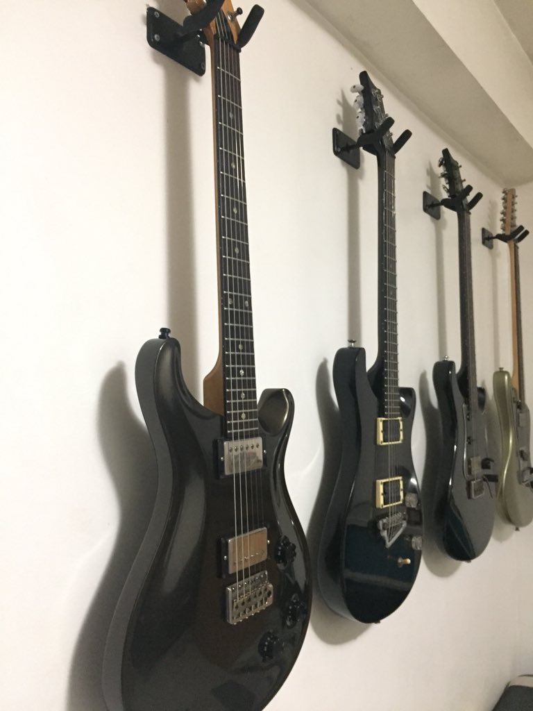 paolosegura's tweet photo. We’re home! Gah I could just stare at you all day. 😍
#NGD #PRSCE22 https://t.co/jkOGjYMbFJ