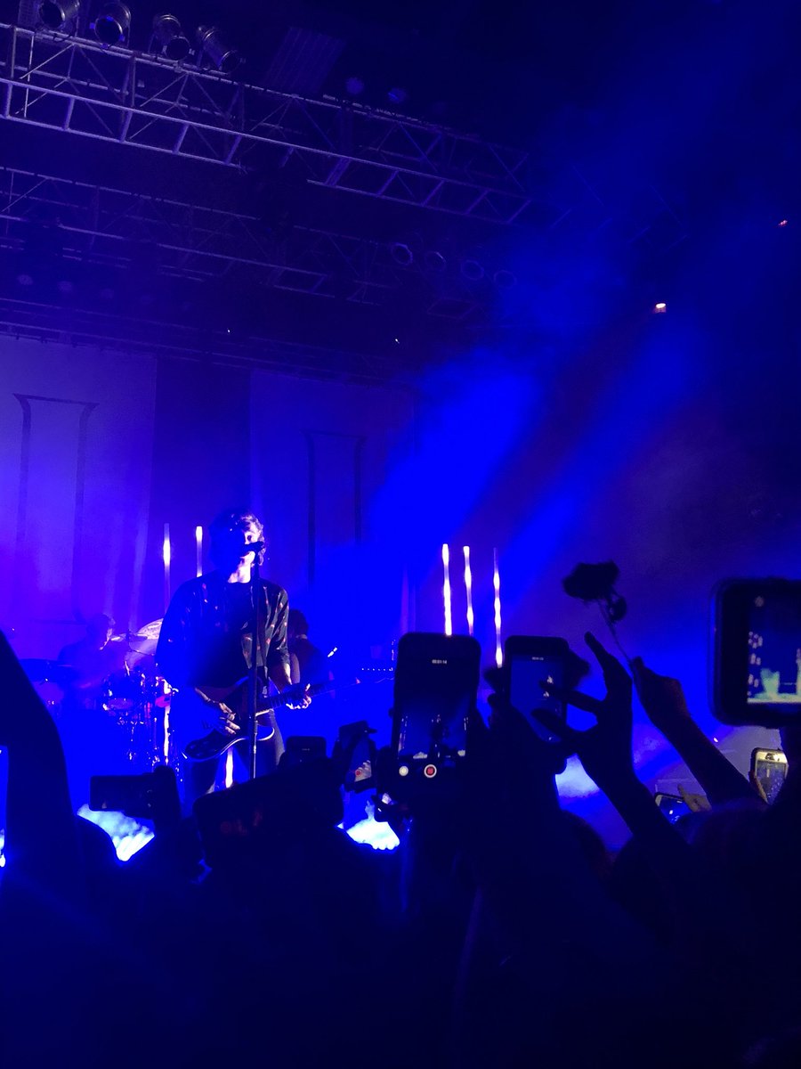 lyss_watts's tweet image. #5SOS3TourMemories 💙💙 see you boys in 98 days:)
#5SOS3SilverSpring @5SOS