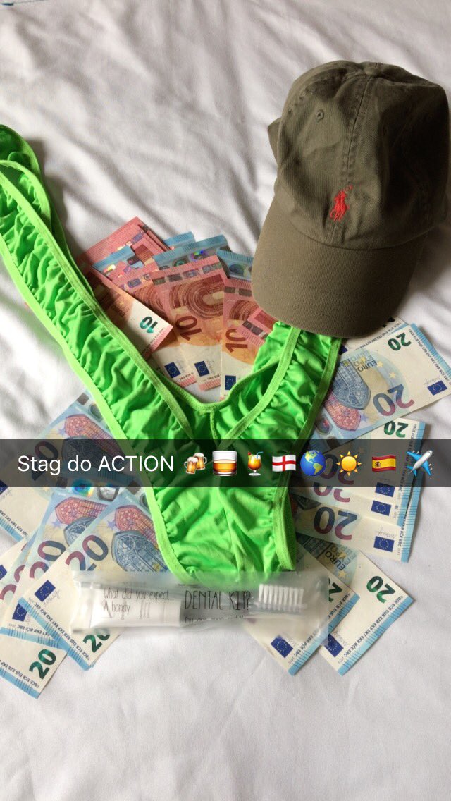 JasonHi02524832's tweet photo. Stag do action ✈️🇪🇸🍻☀️👌🏻 https://t.co/5YUD7tlLaQ