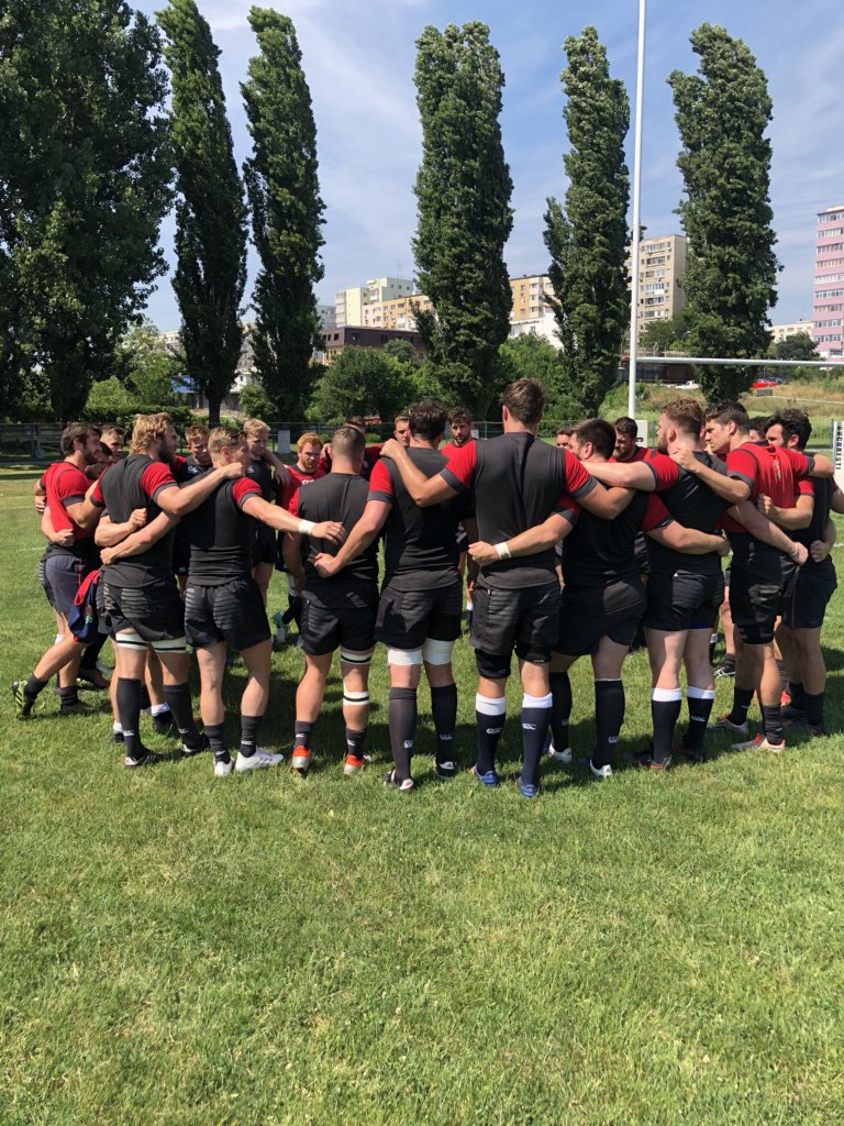 Last training session complete. Just over 24hrs to KO vs Romania A. #teamhuddle #29mansquad #countyrugby