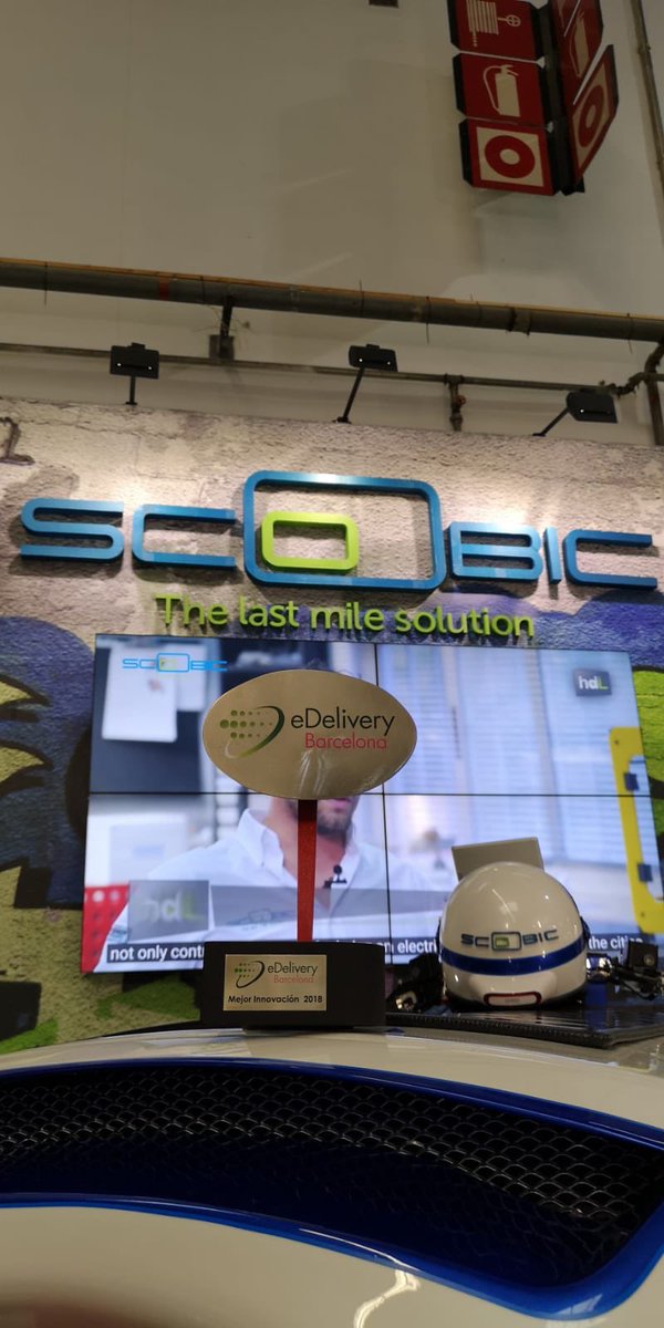 EcoScoobic's tweet photo. Más que felices por el premio a la innovación del #eDeliveryBCN2018 a nuestro #scoobic #gracias!! 👏👏👏👏 https://t.co/dNTuU9U7KN