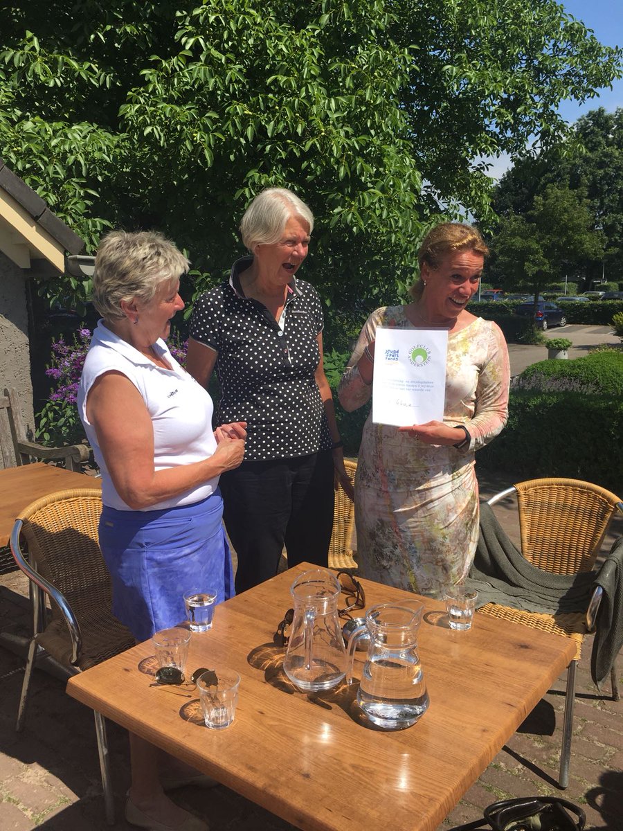 Jeugdfonds Sport & Cultuur Utrecht (@jfscutrecht) on Twitter photo Maar liefst €660,- heeft <a href="/GCAnderstein/">Golfclub Anderstein</a> opgehaald voor het Jeugdfonds Sport in <a href="/gem_heuvelrug/">Utrechtse Heuvelrug</a>! Daar kunnen weer een paar kinderen een jaar lang van sporten. Dank jullie wel! #allekinderendoenmee Maar liefst €660,- heeft <a href="/GCAnderstein/">Golfclub Anderstein</a> opgehaald voor het Jeugdfonds Sport in <a href="/gem_heuvelrug/">Utrechtse Heuvelrug</a>! Daar kunnen weer een paar kinderen een jaar lang van sporten. Dank jullie wel! #allekinderendoenmee