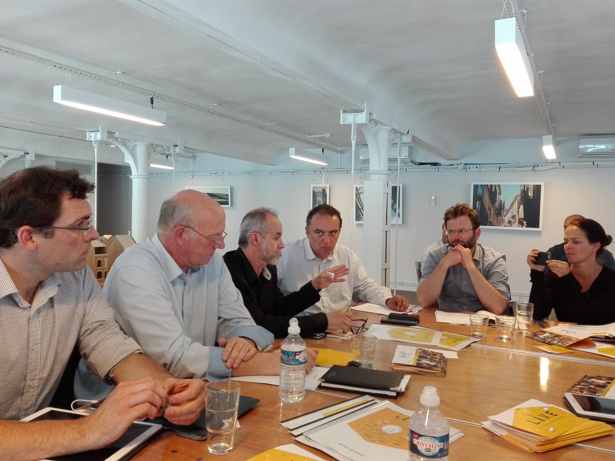 Lancement officiel du #LIVE avec <a href="/villedemarcq/">Marcq-en-Baroeul</a> et <a href="/TourcoingVille/">Ville De Tourcoing</a> : pour faire du #design et vivre la #SmartCity avec les habitants. Une dynamique d'actions collectives qui se concrétise aujourd'hui au <a href="/Quartier_Union/">L'Union</a> !