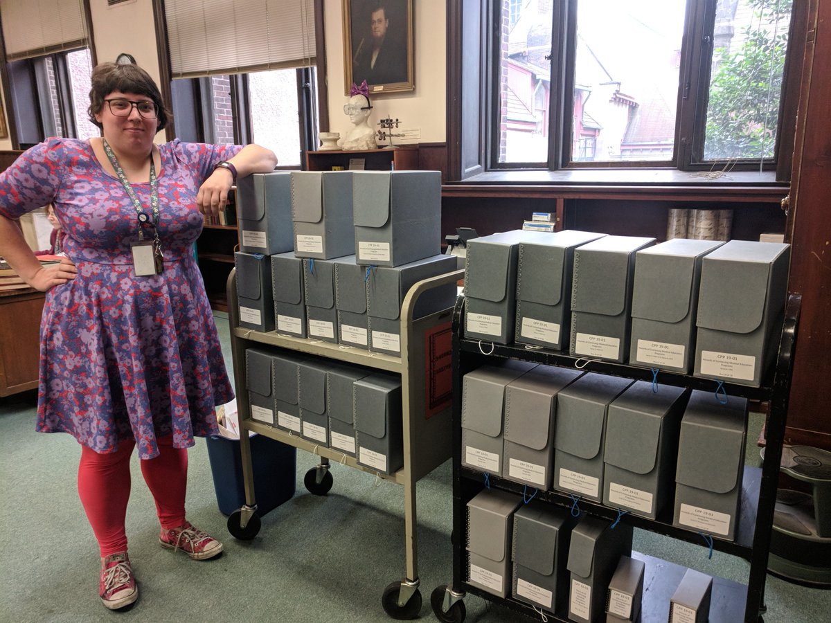 CPPHistMedLib's tweet photo. Did you know @CollegeofPhys used to have #continuingmeded programs? Read our intern Allie's post about her experience #processing these records: https://t.co/DXCnfhYiLW #ArchivesPHL https://t.co/J1IRC8qaHB