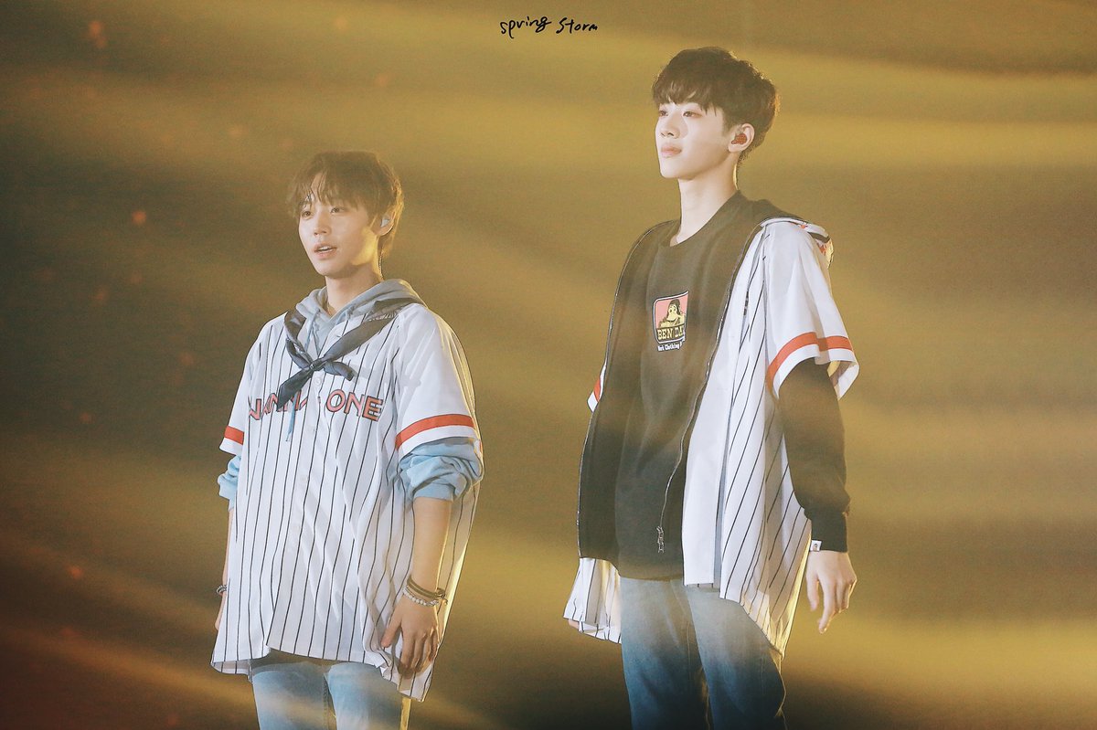 SpringStorm72's tweet photo. 월드투어 서울 #워너원 #박지훈 #라이관린 #판윙 #라지팀 #WANNAONE #parkjihoon #laikuanlin #largeteam #panwink 
너희둘만의 Golden Age✨ https://t.co/4BaWW3CVFV
