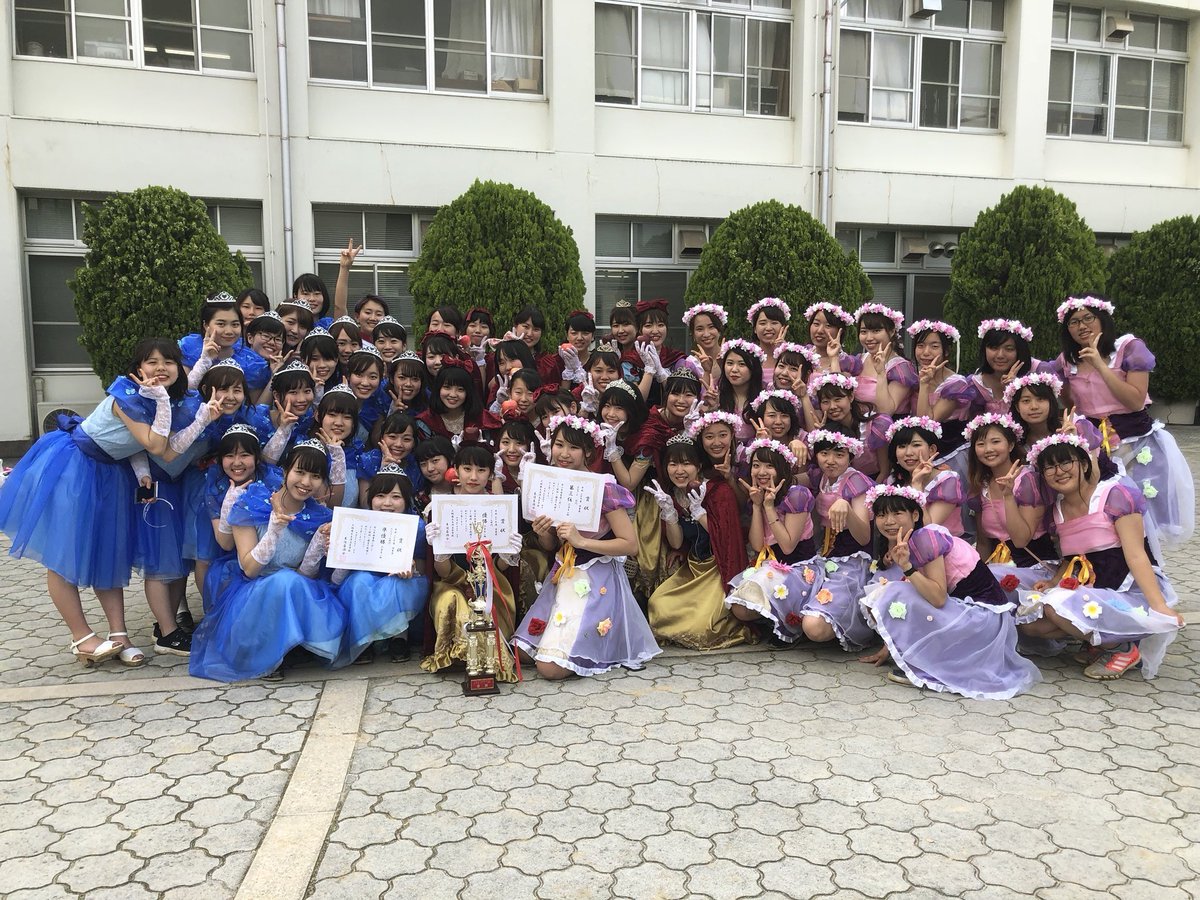 nicochan87's tweet photo. 3-1ユニフォーム優勝しました！✨✨✨
ユニフォーム委員のみんなほんまにお疲れ様でした！😭 https://t.co/U6ApviDVbl