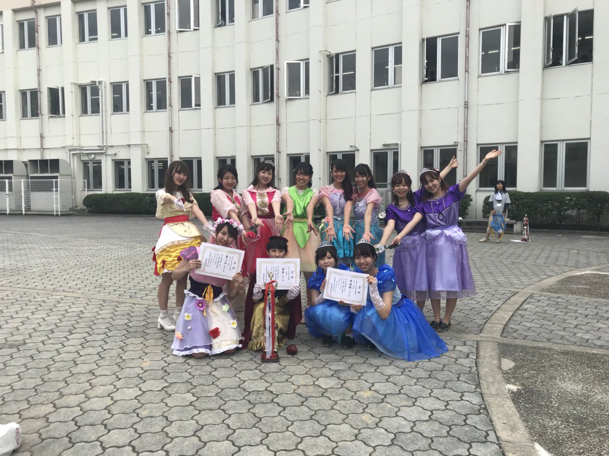 nicochan87's tweet photo. 3-1ユニフォーム優勝しました！✨✨✨
ユニフォーム委員のみんなほんまにお疲れ様でした！😭 https://t.co/U6ApviDVbl