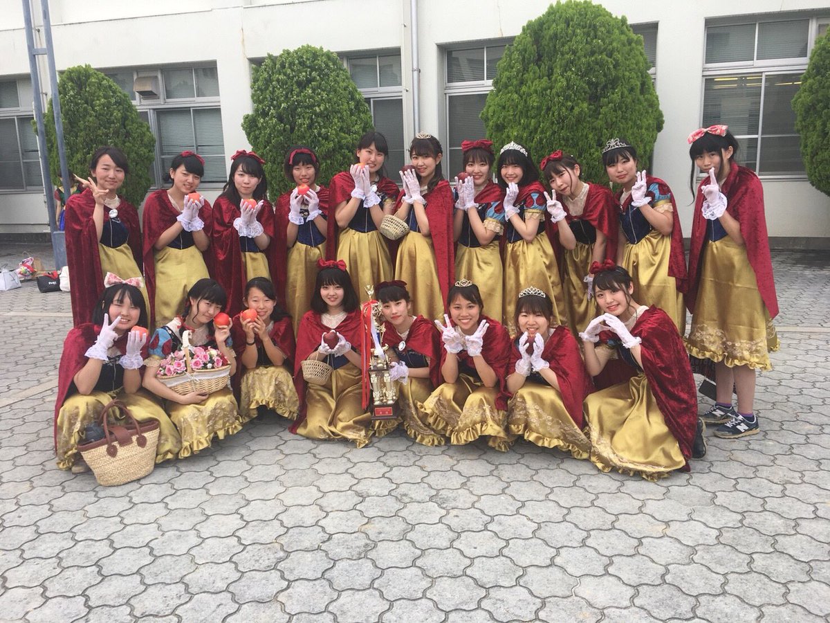 nicochan87's tweet photo. 3-1ユニフォーム優勝しました！✨✨✨
ユニフォーム委員のみんなほんまにお疲れ様でした！😭 https://t.co/U6ApviDVbl