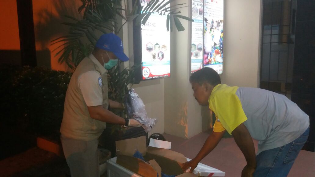 BPPMHKPJambi's tweet photo. #07Juni |Pemeriksaan Domestik masuk ikan salmon segar 50 kg, 2 koli penerima GB Pratama
@HumasBKIPM 
@desam1987 https://t.co/1CvXH9Hdps