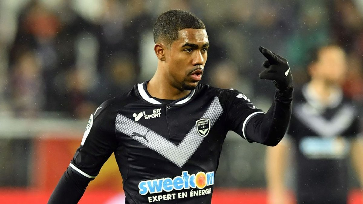 TheBotafogoStar's tweet photo. Malcom, once linked with Liverpool and Arsenal, is now close to signing for Inter. https://t.co/kfwn7H6lq6