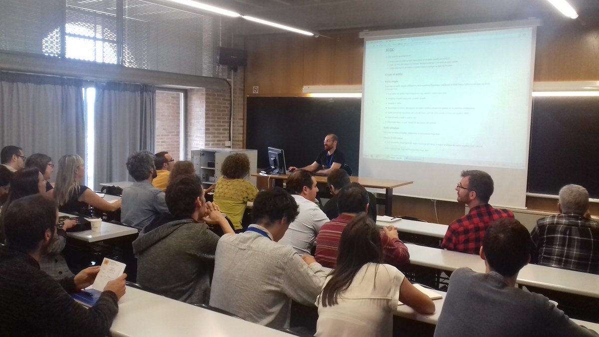 sfggeogis's tweet image. Tutorial vector tiles by @bolosig #siglibre2018 👏👏 #unigis20