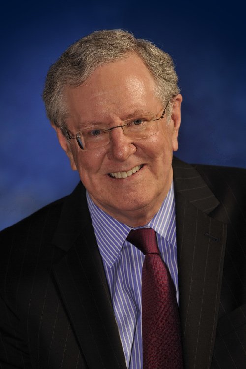 WoodardCompany's tweet image. @SteveForbesCEO 6/19 on main stage #SNH18 giving his insight on the broad reaching impacts of #technologychanges ow.ly/iTOP30kgOmg