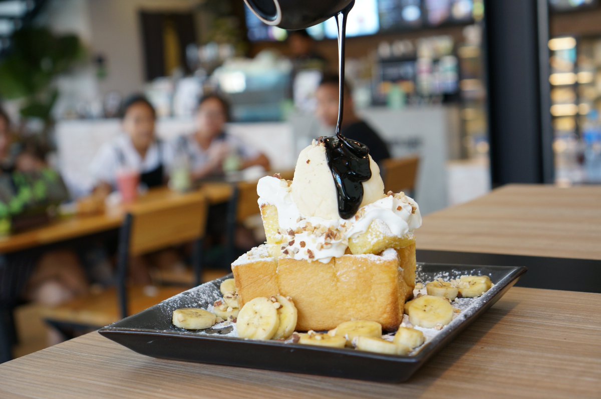 wakeup24hrs's tweet photo. ลองคำแรกอาจจะยังไม่หลงรัก
ลองดื่มกินไปสักพักเธออาจจะหลงรักหมดใจ ^^
โกโก้เน้นๆ เข้มทุกคำ อยากให้ทุกคนได้ลอง
#cocoaseries #wakeup24hrs
@aroii @ReviewAroii @icedessertdiary #อร่อยไปแดก #อร่อยบอกต่อ #แดกให้อ้วน https://t.co/6mcxafD1YW