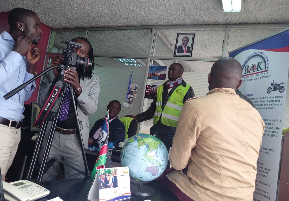 BodaAssnofKenya's tweet image. Today the county Government of Nairobi Director operations Mr. Mbaya Visited our National and County office at corner house as we partner to clean CBD off Bodaboda riders we will work with County to enforce this @MikeSonko @KenyanTraffic @Ma3Route #FlySax  Aden Marwa FlySax