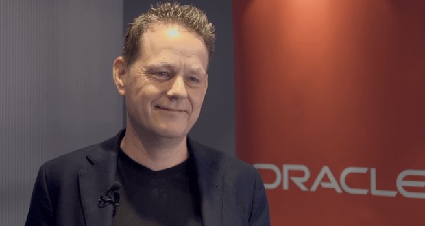 EusebiCicuendez's tweet image. &quot;“Todo el mundo habla de poner al cliente en el centro. Pero nadie lo hace” Martin Lindstrom responde a numerosas cuestiones sobre CX recogidas en esta entrevista realizada por Reason Why #branding #OracleDigitalCX18 bit.ly/2M511UI