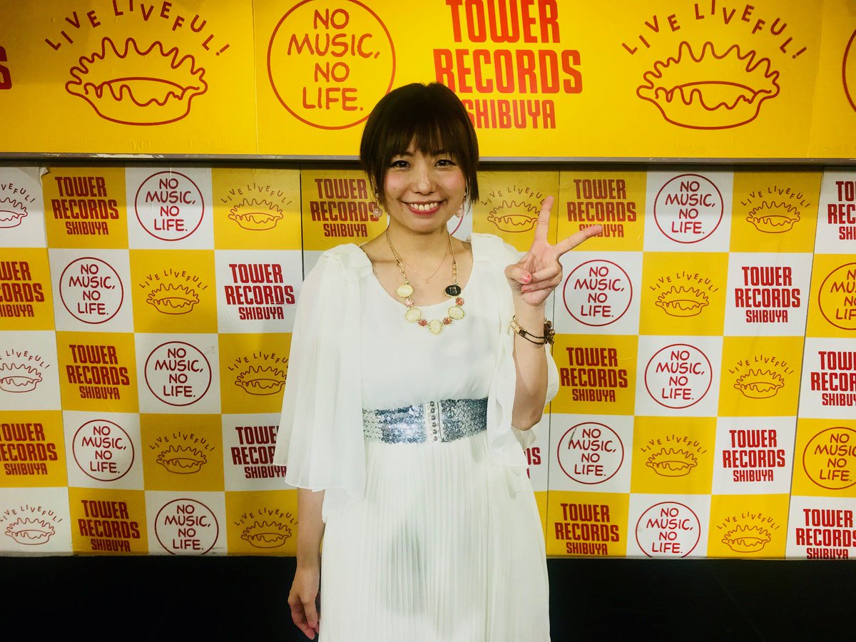 TOWER_Shibuya's tweet photo. 【＃タワ渋イベント】伊藤さくら CDリリース記念ミニライブ&amp;特典会と
舞台「もののふシリーズ」ベストアルバム発売記念 vagueミニライブ＆サイン会の合同イベントが終了いたしました✨とても素敵な歌声に感動しました😊ご来場いただきありがとうございました✨(砂）　＃vague　#伊藤さくら https://t.co/xEnhMxGjh9