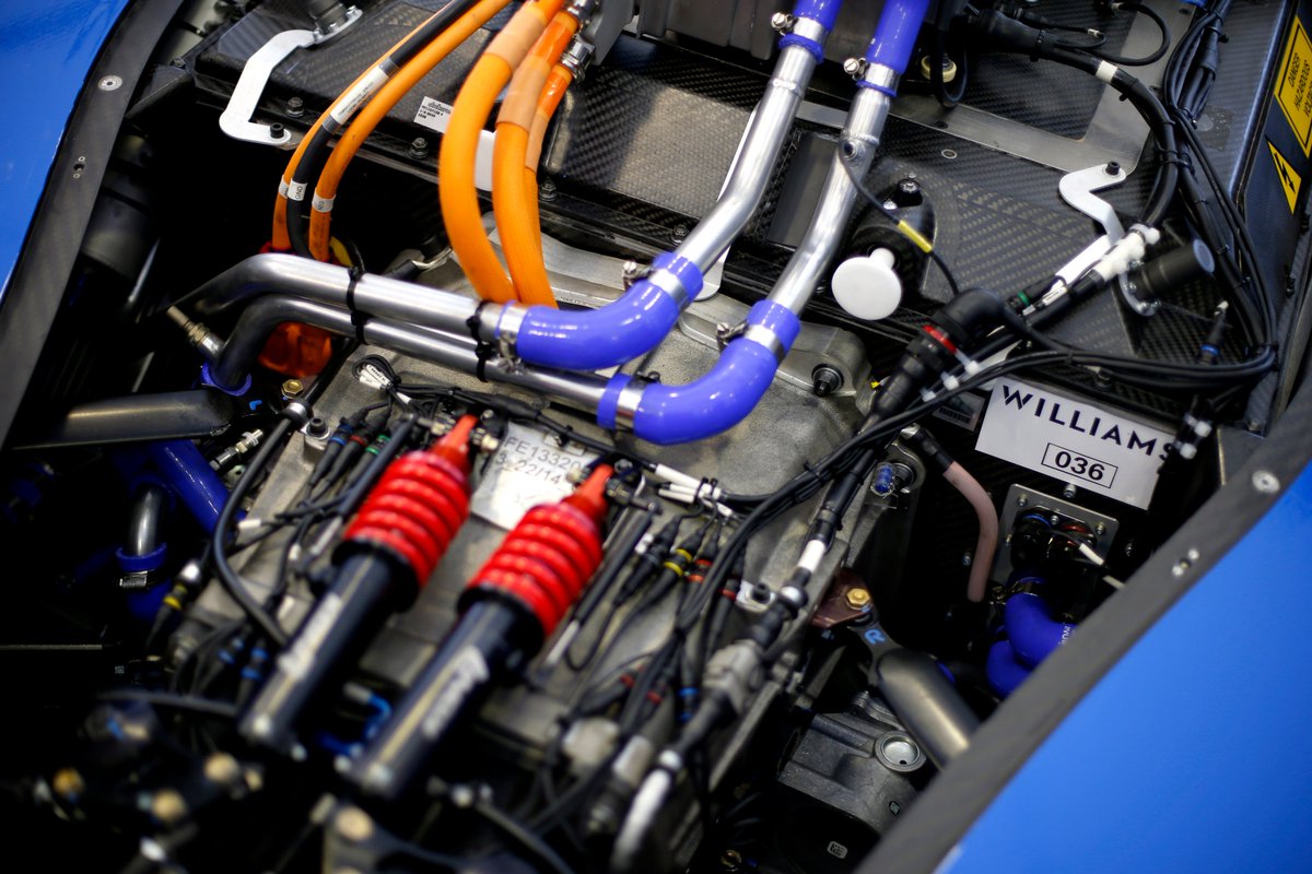 Our team is delighted to be named by the <a href="/fia/">FIA</a> as sole battery supplier for the #electrification of the @FIAWorldRX Championship from 2020, building on our 4 successful seasons powering the entire <a href="/FIAFormulaE/">Formula E</a> grid. Find out more here williamsf1.com/advanced-engin… #AdvantageEngineered