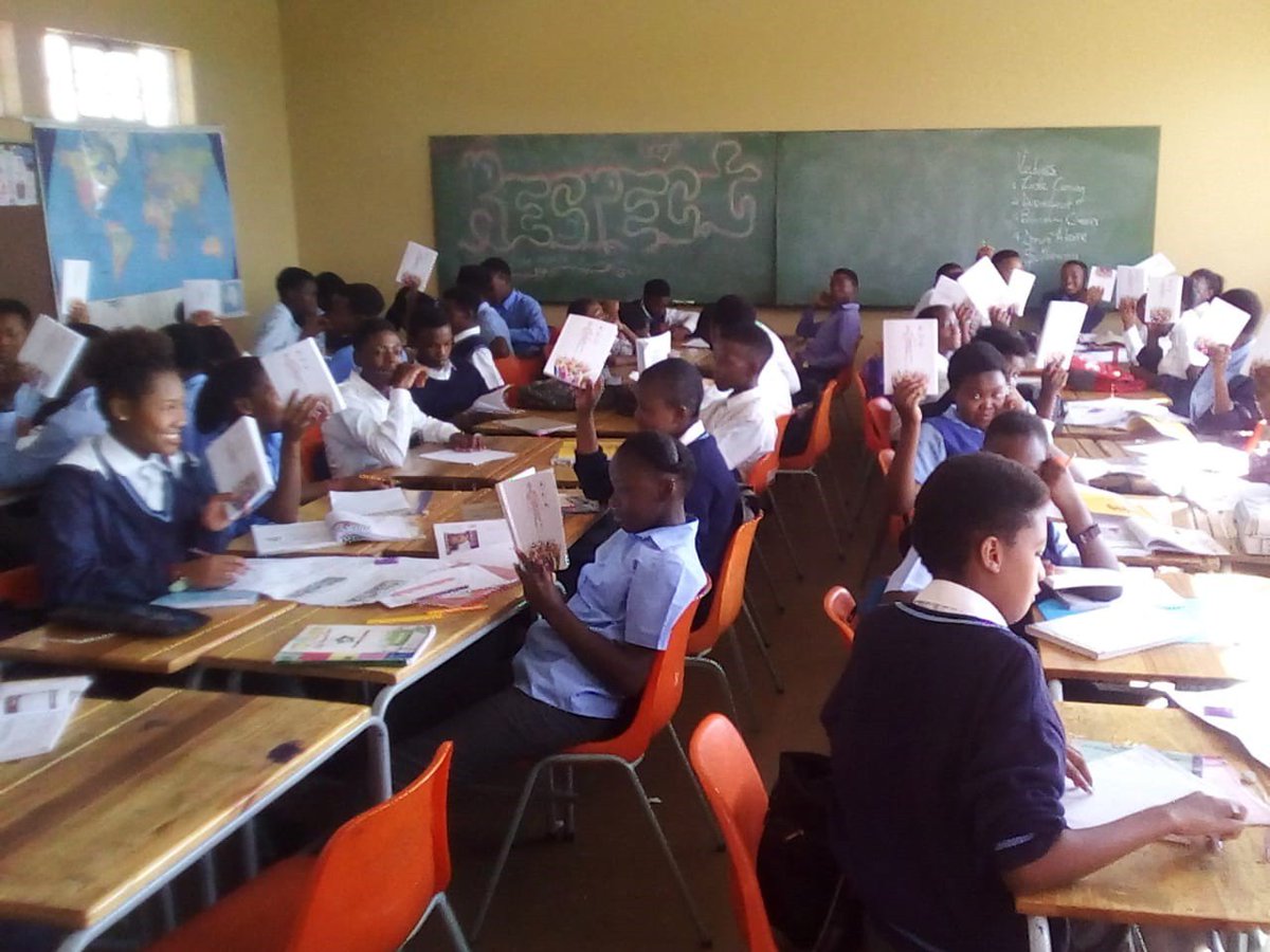 LCWorldSA's tweet photo. Exciting to see our #Soweto schools using the #LovingClassroom resources to learn and practice #Respect. #LovingCities #SouthAfrica #LovingWorld #RelationshipEducation #HumanityBeing https://t.co/pFLSeAwEsT