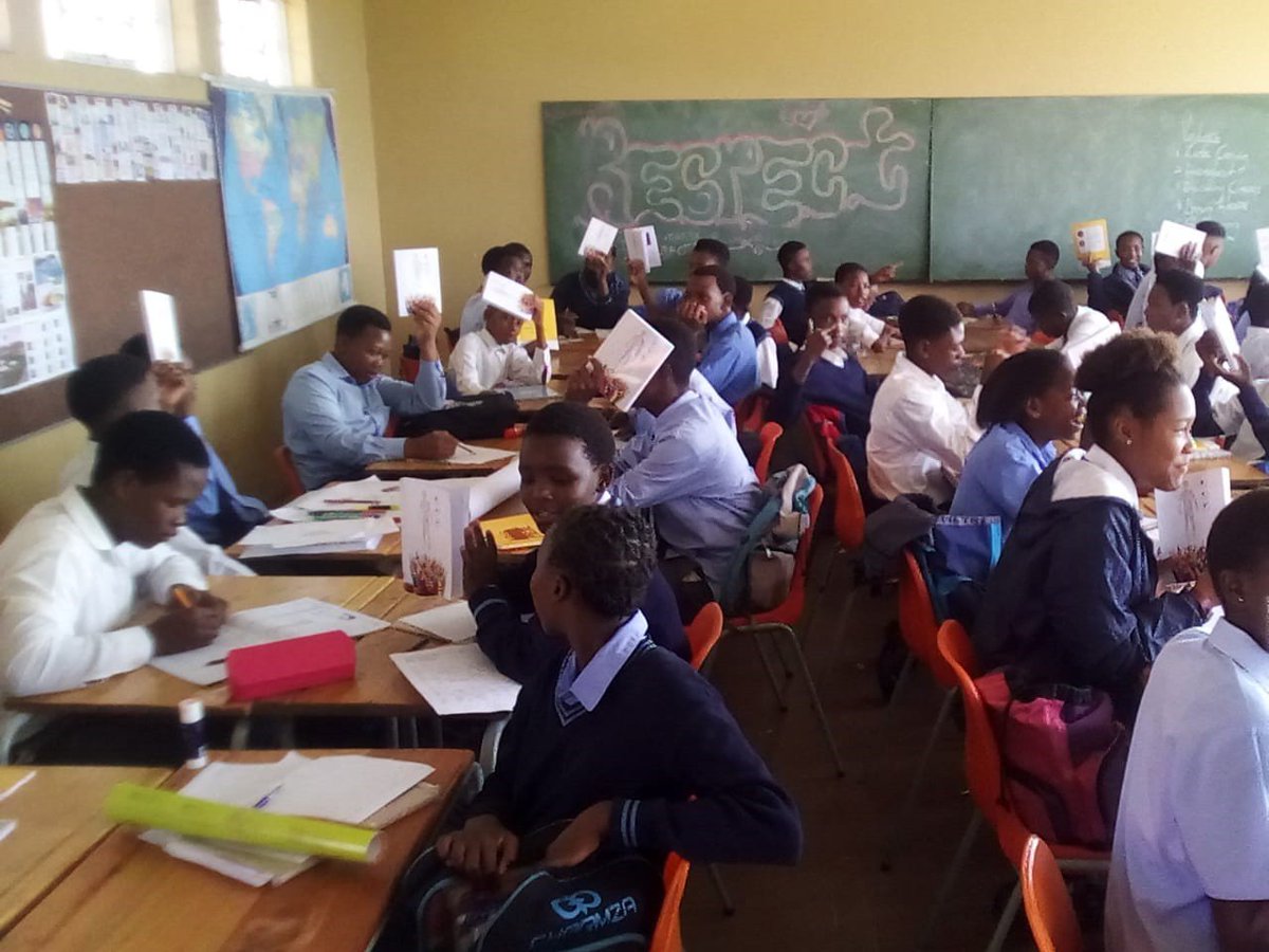 LCWorldSA's tweet photo. Exciting to see our #Soweto schools using the #LovingClassroom resources to learn and practice #Respect. #LovingCities #SouthAfrica #LovingWorld #RelationshipEducation #HumanityBeing https://t.co/pFLSeAwEsT