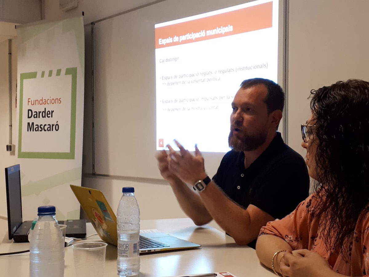 NaAliceWeber's tweet photo. “Calen consells municipals de participació sectorial, pactes per l’ocupació i pressuposts participatius.” @abrildavid a la #JornadaSindicalismeMunicipi al #CentreBitInca https://t.co/qvHyOsOZJO
