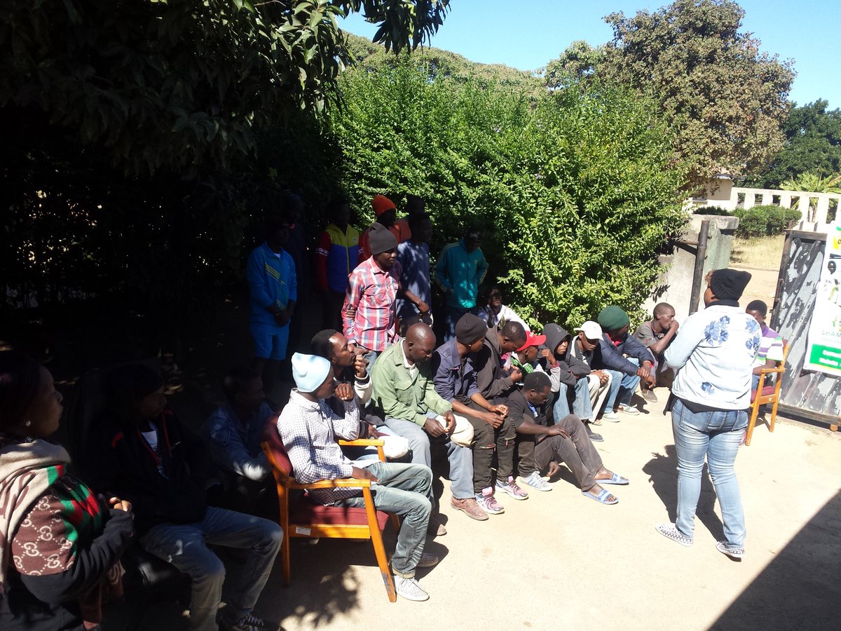 ShamwariyeMwana's tweet photo. Our Director @EkeniaT addressing people at the men and boys dialogue on protecting the girl child and ending child marriages which we are having at our offices in Chitungwiza #MenAsroleModels #EndingChildMarriages https://t.co/FjzF0aGUpt