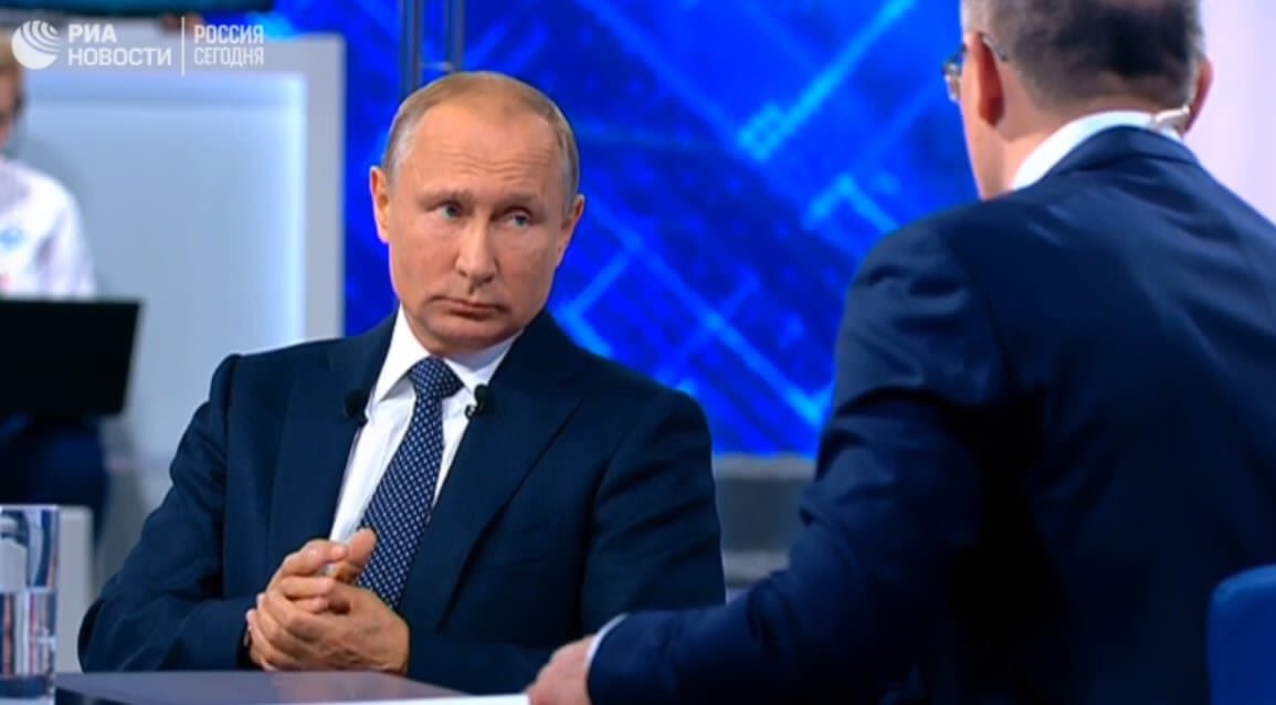 Путин: Наша задача — уменьшить бедность в два раза
#ПрямаяЛиния