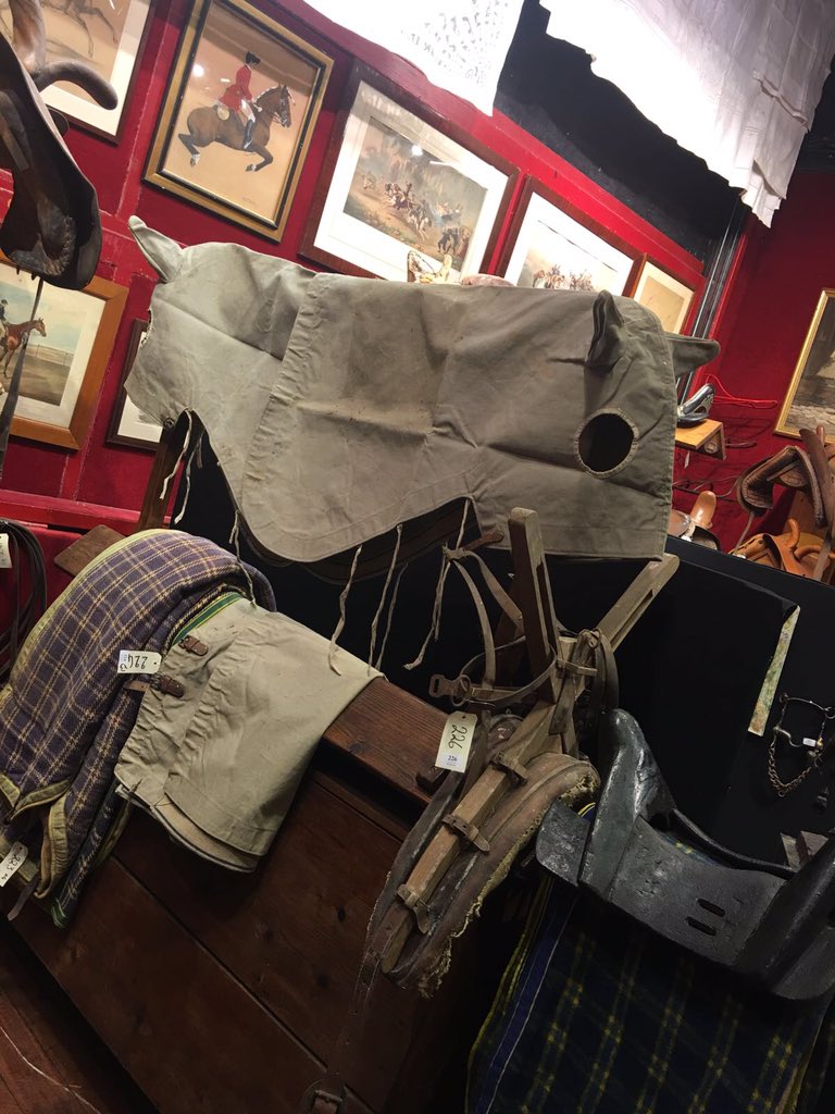 KaMondoAuctions's tweet photo. #exposition aujourd'hui jusqu'à 21h @Drouot salle 7 #cheval dans l'art #collection d'une Propriété nancéienne #numismatics https://t.co/yxDIyevcU9