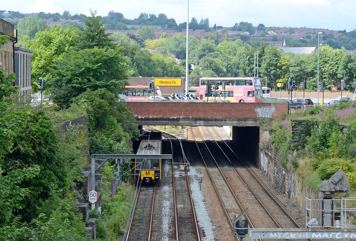 gateshead's tweet photo. NEWS: Essential repairs to the Heworth roundabout junction will be completed at 5.30am tomorrow morning (Friday 8 June, 2018) and the junction will reopen to full traffic. https://t.co/q3llsUIFyt https://t.co/EOlYex4HZy