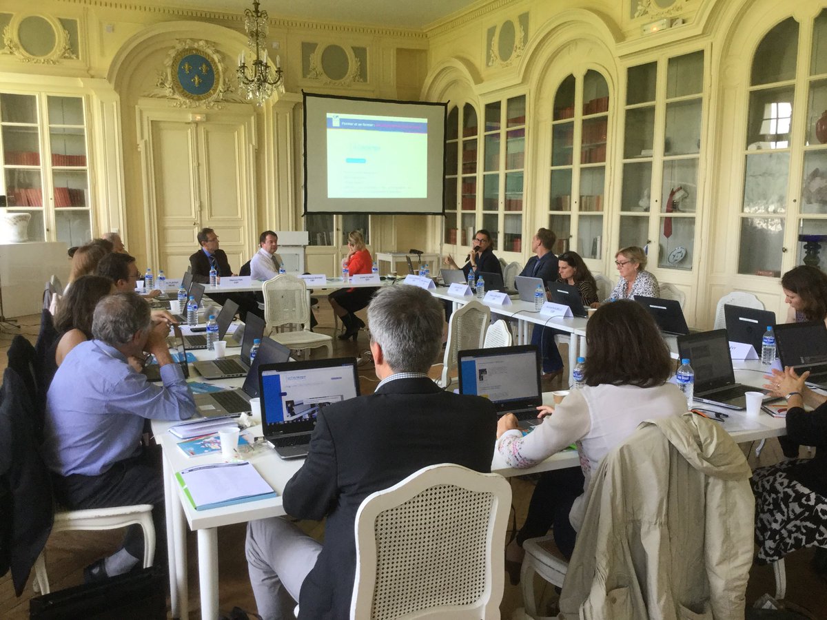 pf_mourier's tweet image. Séminaire #lefildubilingue @ciep_sevres avec @francediplo, @aefeinfo, @IFParis, @cned, @_DULALA_ , #ADEB et #Bilingue et +.