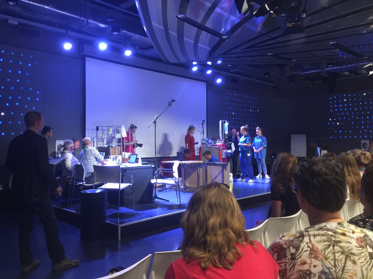 bart260977's tweet photo. Zeer goede set! Trots op reanimatieteam @olvg! Winst voor alle patiënten die gereanimeerd moeten worden is al gemaakt! @Venticare #reanimatiecompetitie #venticare2018 https://t.co/6H6UN0Yf8E