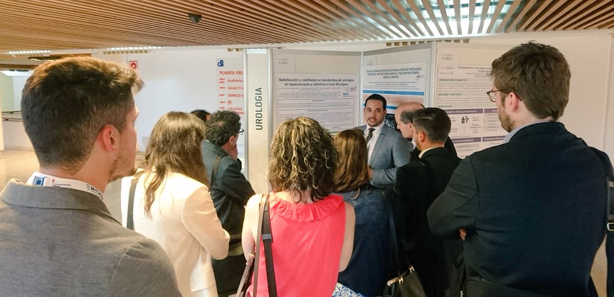 JGomezRivas's tweet photo. Presentando los últimos resultados de la encuesta de formación @ESRUrology @UrowebESU a participantes de #EUREP17 durante el congreso #SECLA18 solo el 30% de los residentes está satisfecho con su formación laparoscopica y un 84% haría un fellow para continuar su formación https://t.co/9t20IoF9Zo