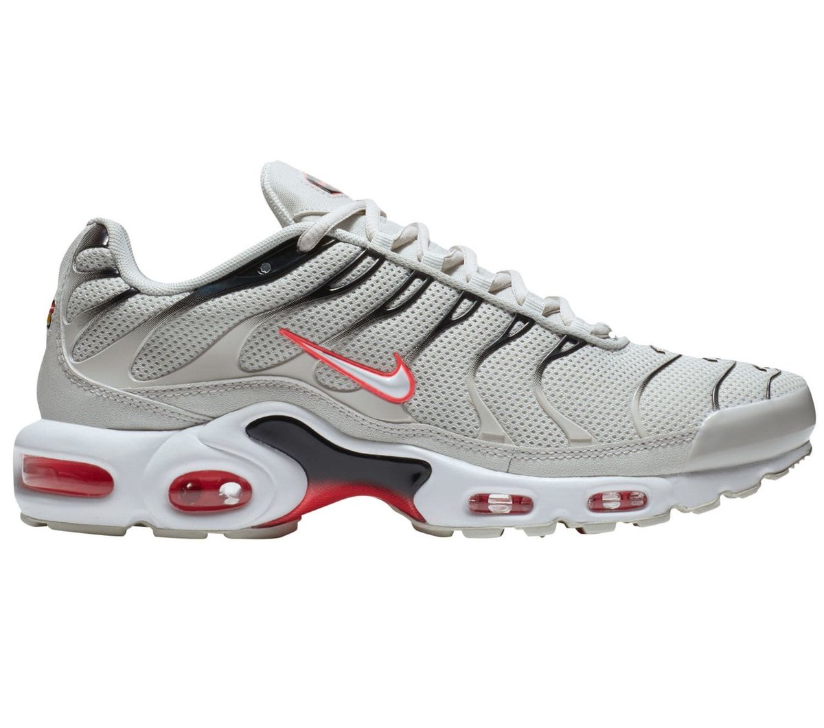 The Nike Air Max Plus TN 'Light Bone 