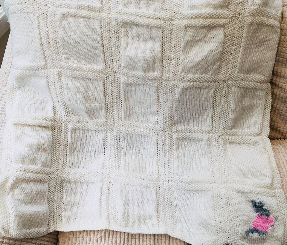KnittedNiceties's tweet photo. #designing #creating #making #knitting
Another new design nearing completion
#cotblanket #handknitted by #Knitted_Niceties
Needing it's border https://t.co/FxObZMXY6j